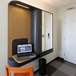 ホテル Easyhotel Scheveningen