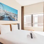 Easyhotel Scheveningen 2*