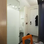 Easyhotel Scheveningen 2*
