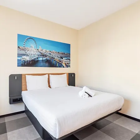 Easyhotel Scheveningen 2* Den Haag