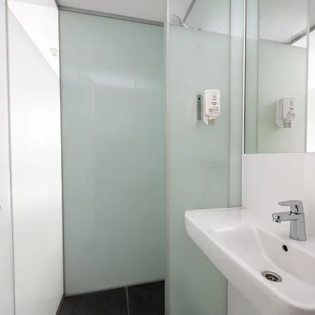 Easyhotel Scheveningen Hotel 2*
