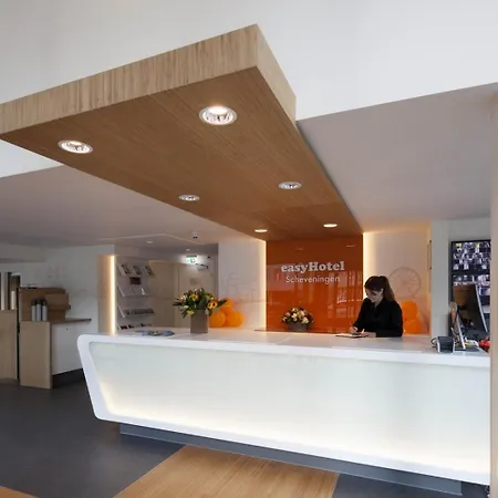 Hotel Easyhotel Scheveningen 2*