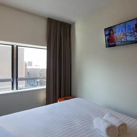 Easyhotel Scheveningen מלון 2*