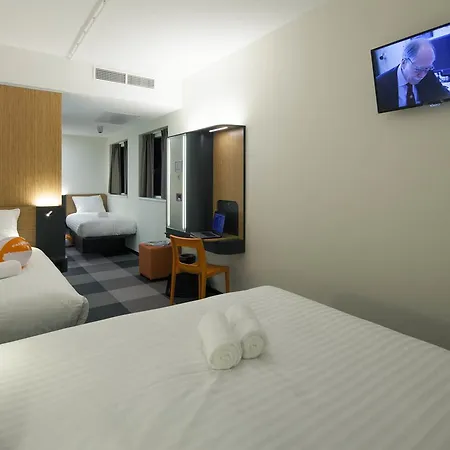 Hotel Easyhotel Scheveningen 2*