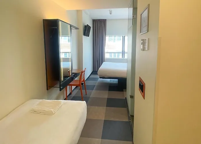 Easyhotel Scheveningen 2* La Haya