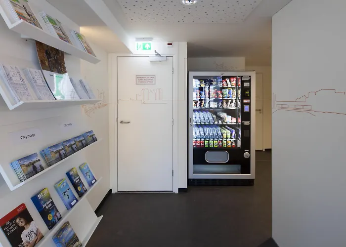 Hotel Easyhotel Scheveningen 2*