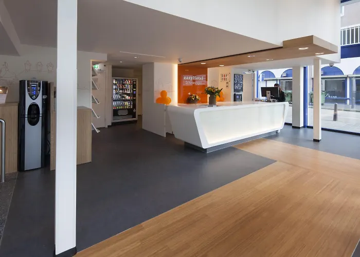 Hotel Easyhotel Scheveningen La Haya