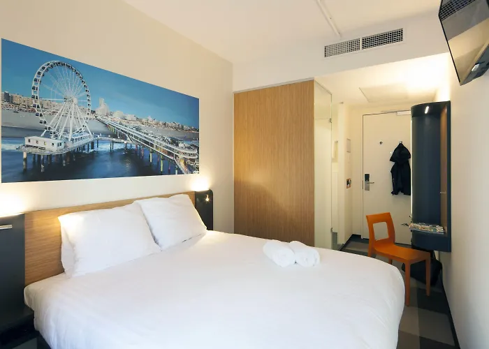 Easyhotel Scheveningen Hotell 2*