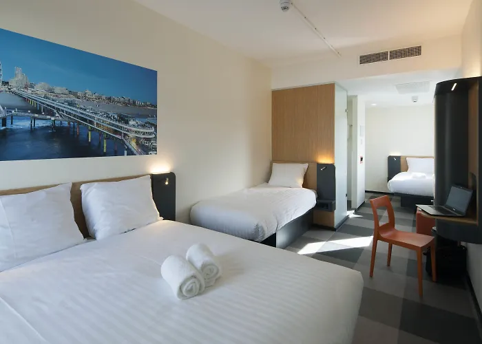 Easyhotel Scheveningen 2* デン・ハーグ