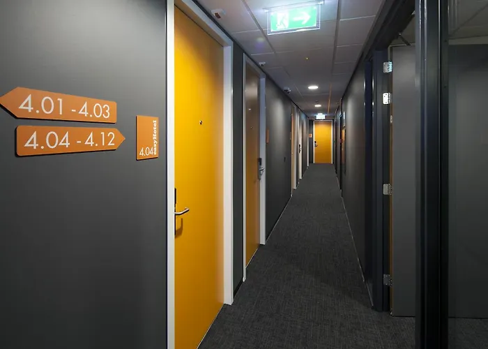 Easyhotel Scheveningen 2* デン・ハーグ