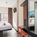ホテル Easyhotel Scheveningen デン・ハーグ