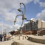 ホテル Easyhotel Scheveningen