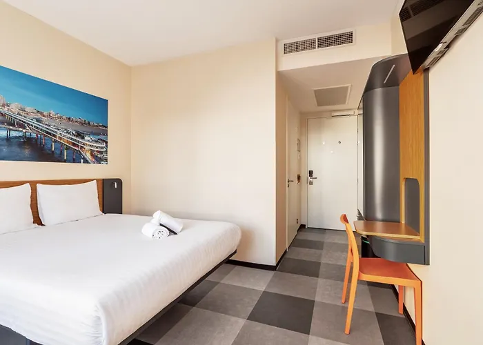 Easyhotel Scheveningen Hotel