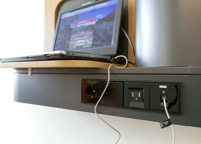 Easyhotel Scheveningen 2*