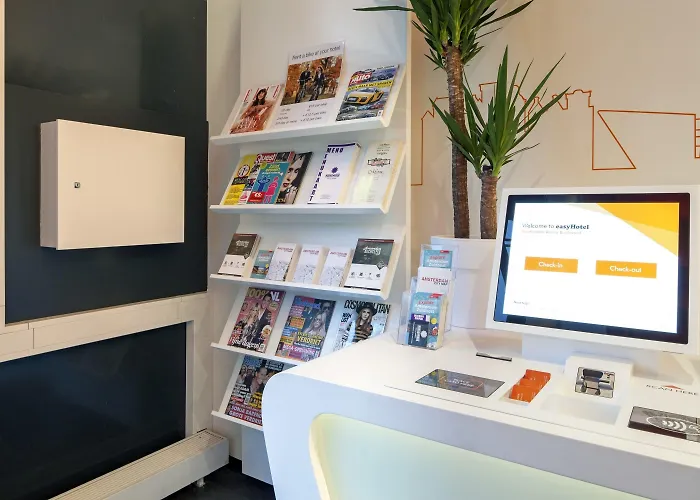 Hotel Easyhotel Scheveningen 2*